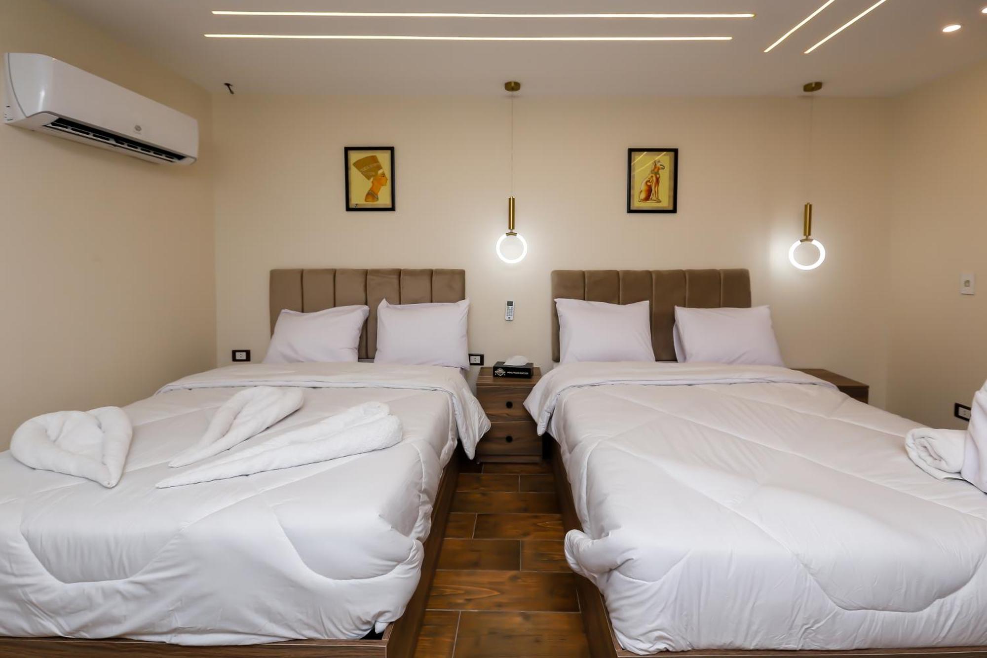 Imperial Pyramids Heights View Bed and Breakfast Nazlet el-Sîsi Exteriör bild