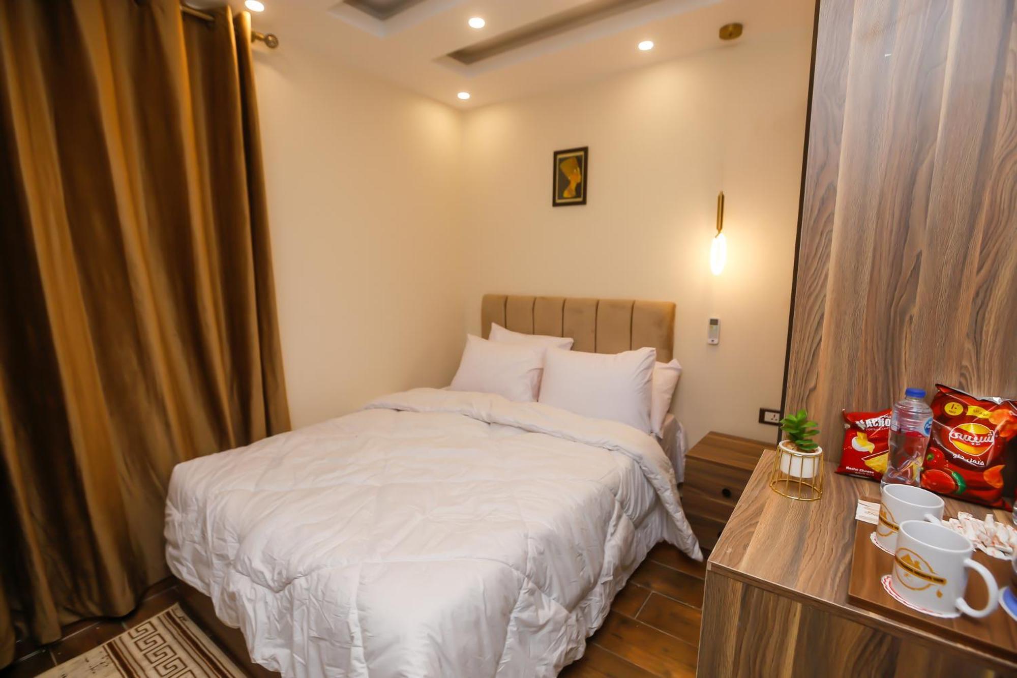 Imperial Pyramids Heights View Bed and Breakfast Nazlet el-Sîsi Exteriör bild