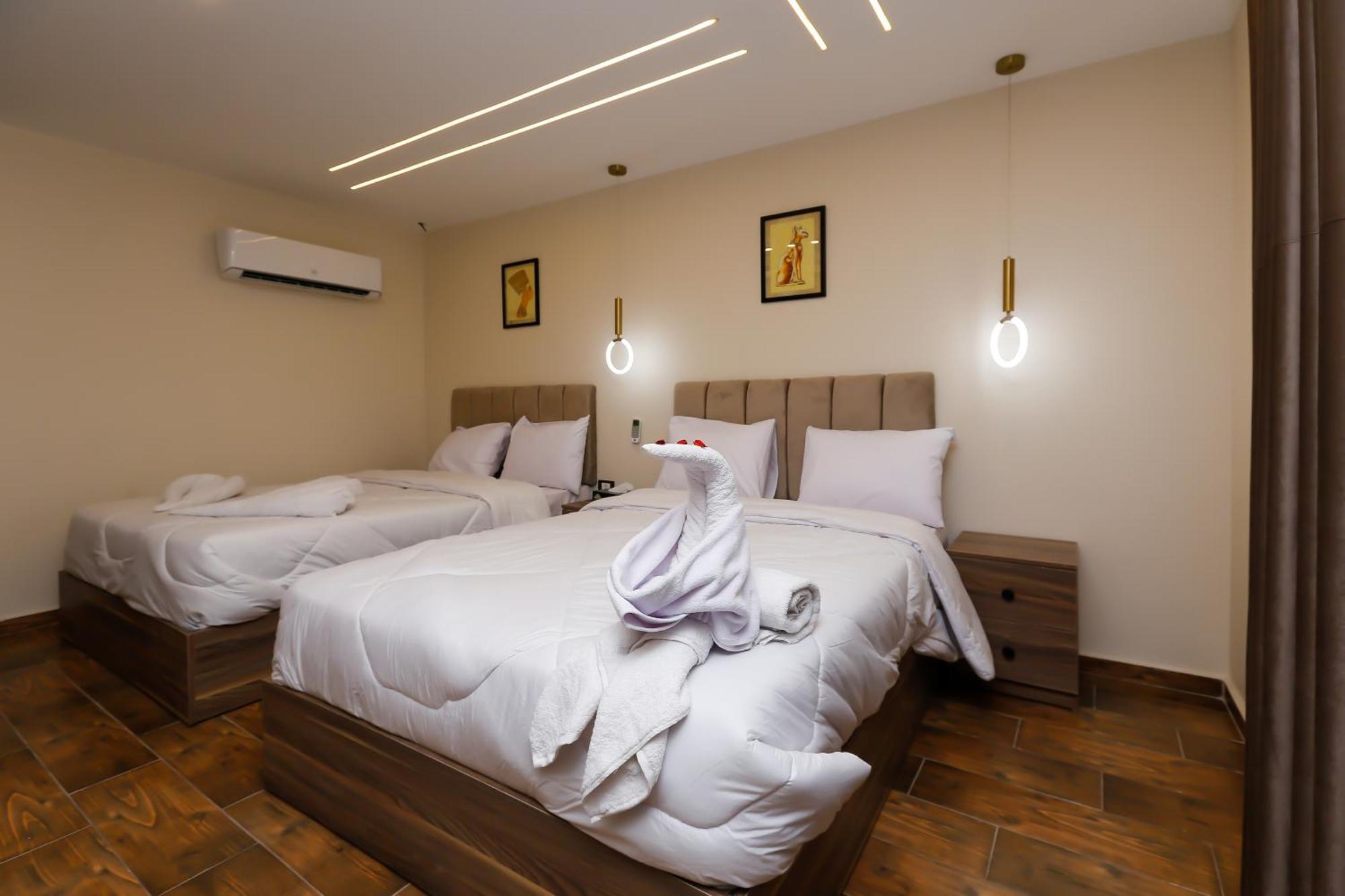 Imperial Pyramids Heights View Bed and Breakfast Nazlet el-Sîsi Exteriör bild