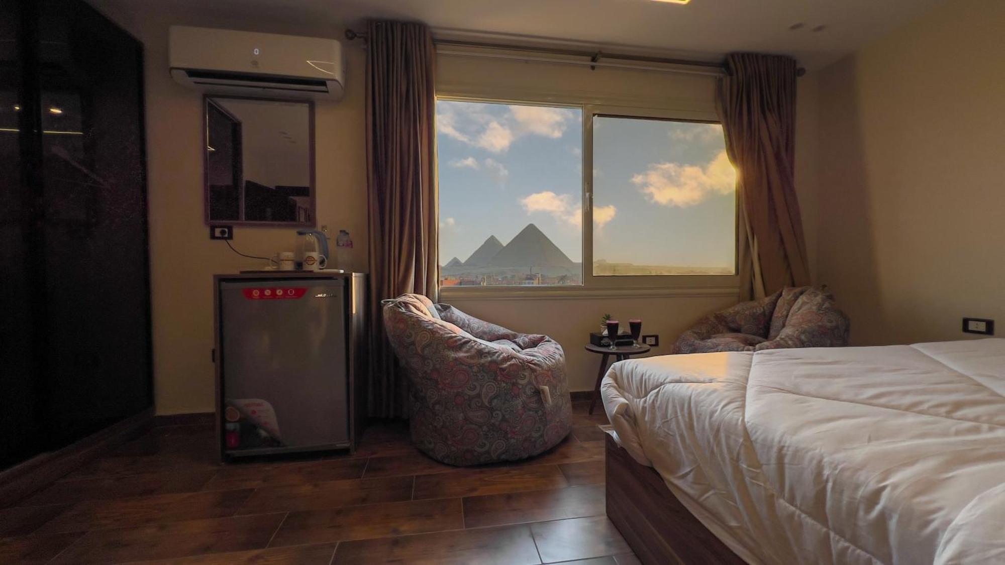 Imperial Pyramids Heights View Bed and Breakfast Nazlet el-Sîsi Exteriör bild